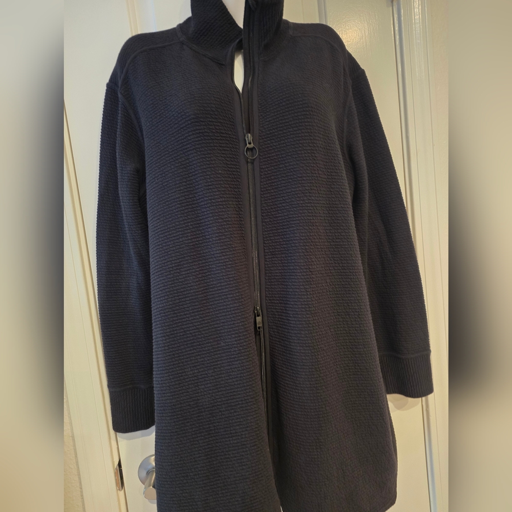 LULULEMON On Repeat Jacket Size 10. - Picture 11 of 15
